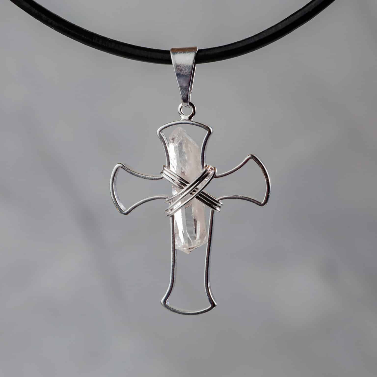 Pendentif Croix En Cristal De Roche - Pierre Naturelle - France Minéraux