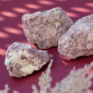 quartz lépidolite brut