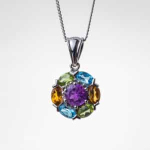 pierres multicolores pendentif