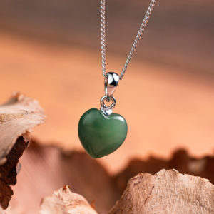 jade cœur pendentif