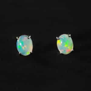 opale clous d'oreilles
