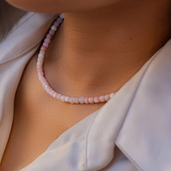 collier opale rose