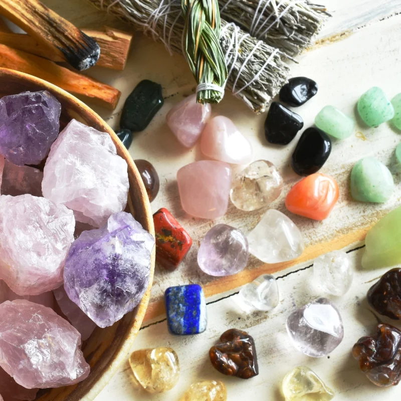 Image illustrative avec une collection de pierres.