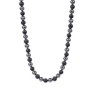 collier pour homme en hématite, onyx et pierre de lave. photo sur fond blanc