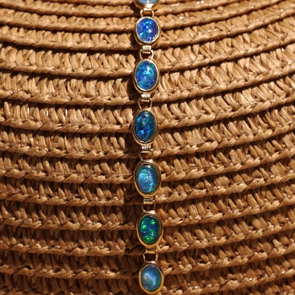 bracelet en opale d'Australie photo avec décors