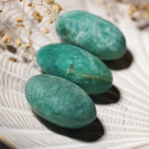 galets d'amazonite, photo avec décors