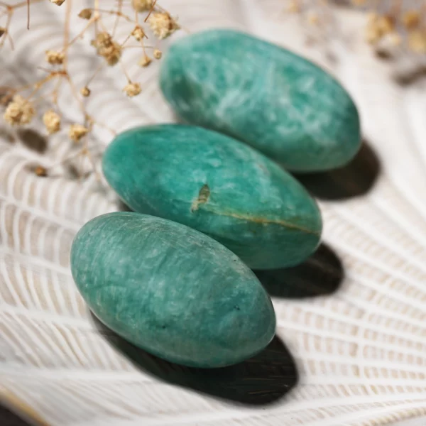 galets d'amazonite, photo avec décors