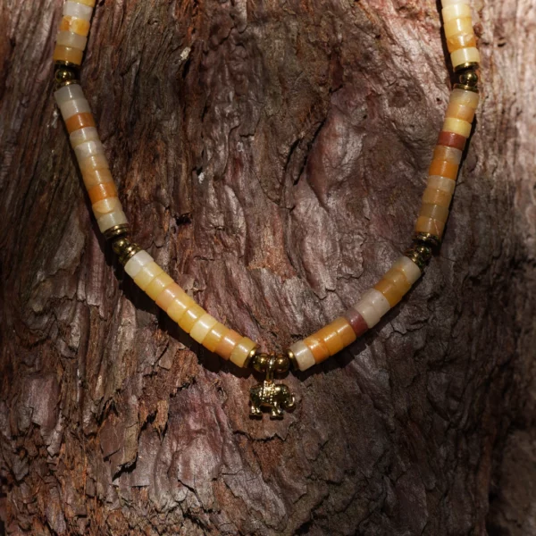 collier éléphant en jade jaune