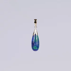 pendentif en azutie-malachite et or, photo sur fond blanc