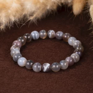 bracelet en agate du botswana 8mm, photo sur décors