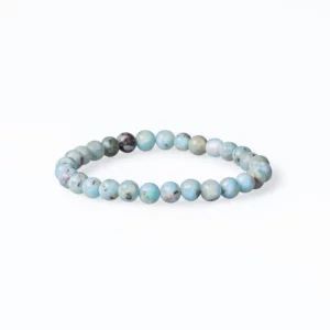 Bracelet en larimar 6mm, photo sur fond blanc