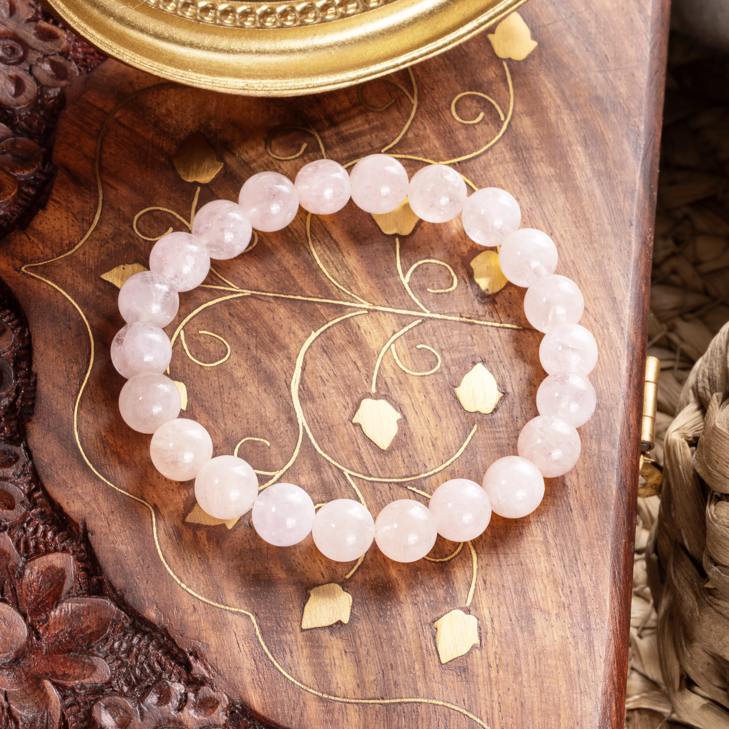 Armband aus Morganit 8 mm, Foto auf Dekor