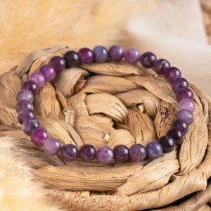 bracelet en rubis 6mm, photo sur décors